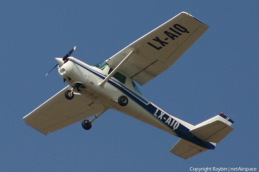 (Private) Cessna F152 (LX-AIQ) | Photo 547352