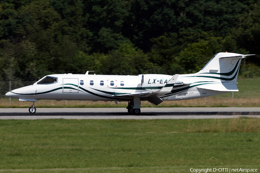 Global Jet Luxembourg Learjet 31A (LX-EAR) | Photo 201664