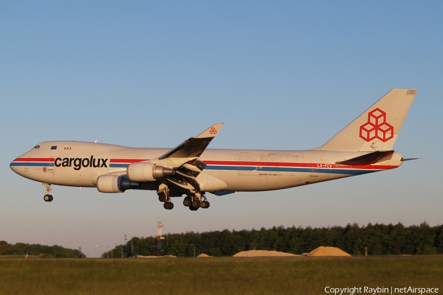 Cargolux Boeing 747-4R7F (LX-FCV) | Photo 555839