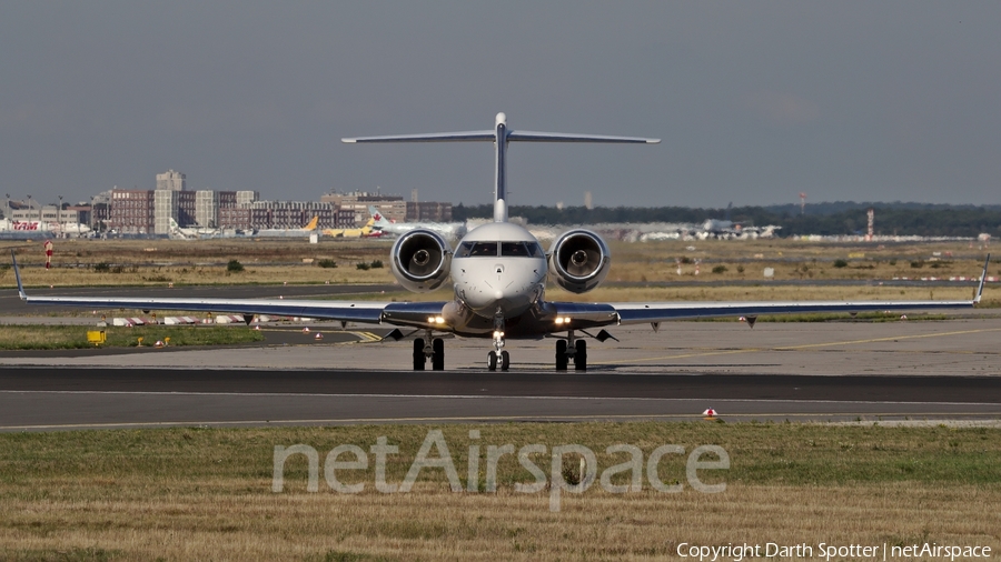 Global Jet Luxembourg Bombardier BD-700-1A10 Global Express XRS (LX-FLY) | Photo 274257