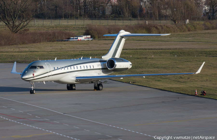 Global Jet Luxembourg Bombardier BD-700-1A10 Global Express XRS (LX-GXX) | Photo 363113