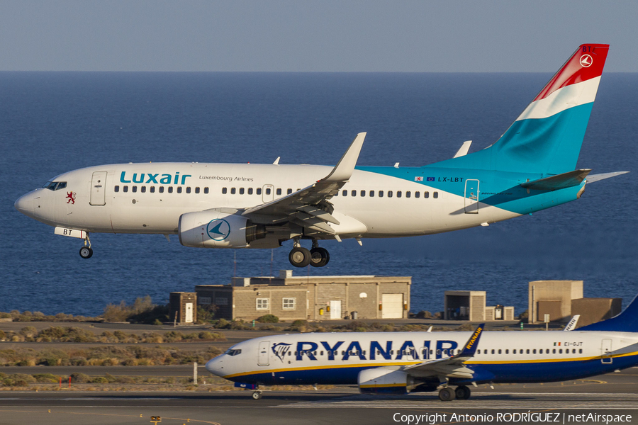 Luxair Boeing 737-7K2 (LX-LBT) | Photo 366241