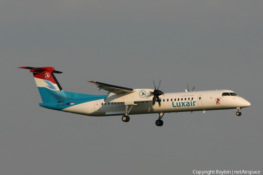Luxair Bombardier DHC-8-402Q (LX-LGC) | Photo 562573