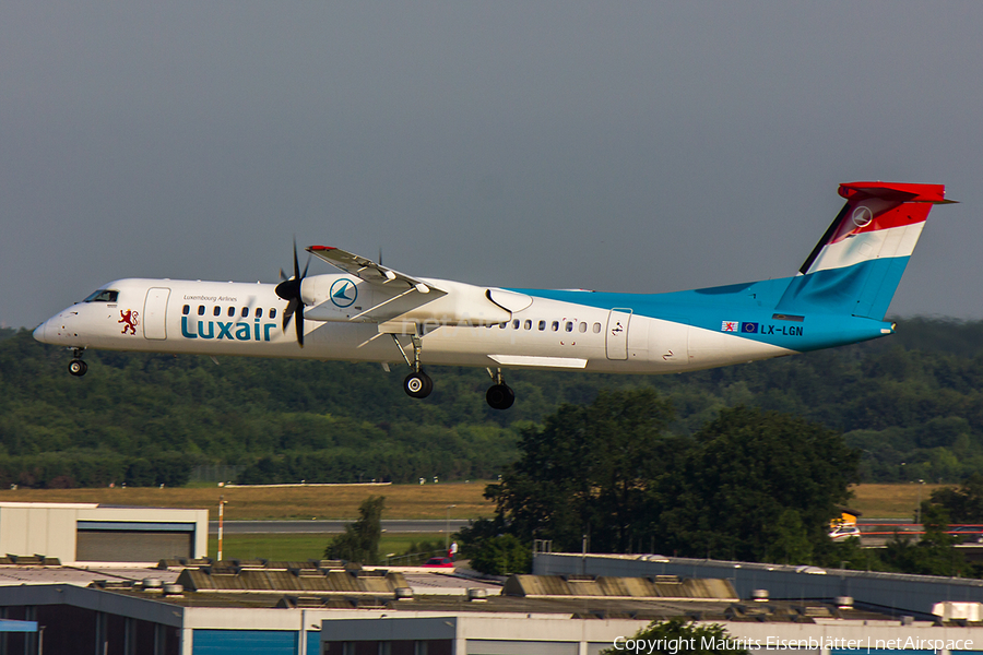 Luxair Bombardier DHC-8-402Q (LX-LGN) | Photo 30640