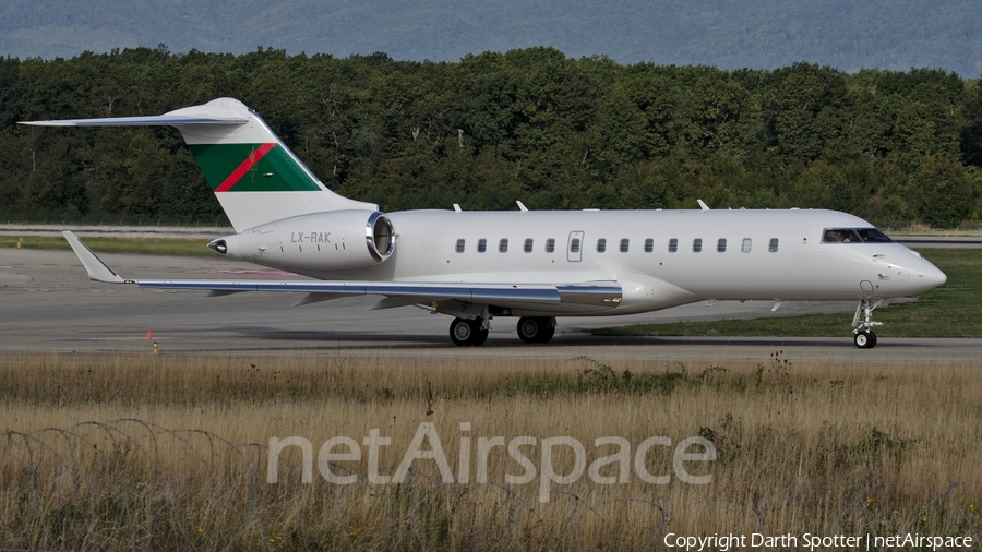Global Jet Luxembourg Bombardier BD-700-1A11 Global 5000 (LX-RAK) | Photo 273819