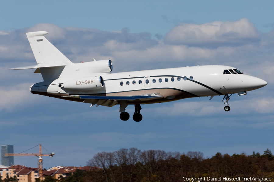 Global Jet Luxembourg Dassault Falcon 900DX (LX-SAB) | Photo 420669