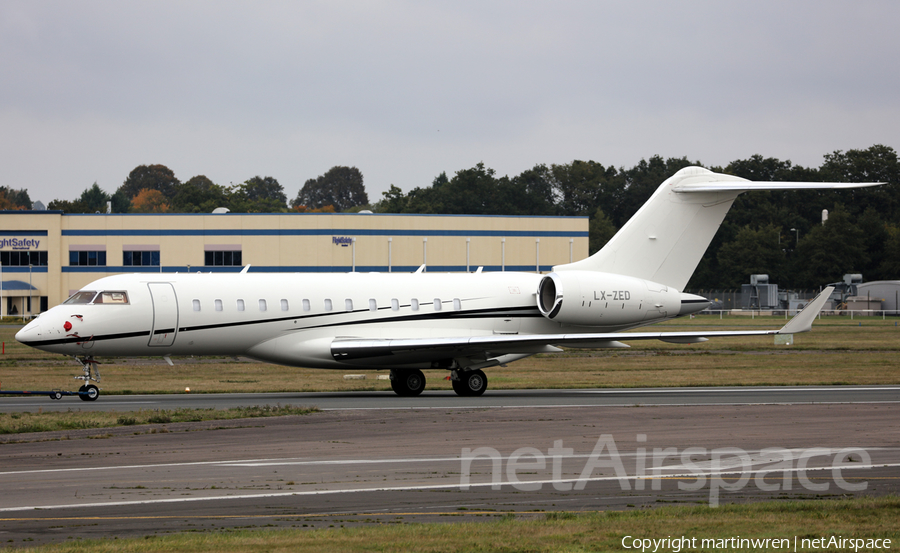 Global Jet Luxembourg Bombardier BD-700-1A10 Global Express XRS (LX-ZED) | Photo 354022