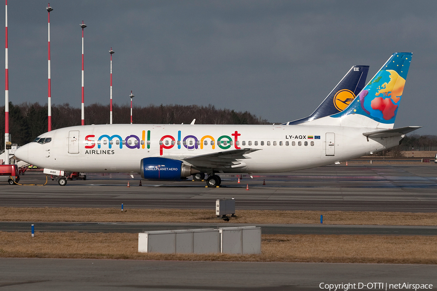 FlyLAL Boeing 737-322 (LY-AQX) | Photo 376073