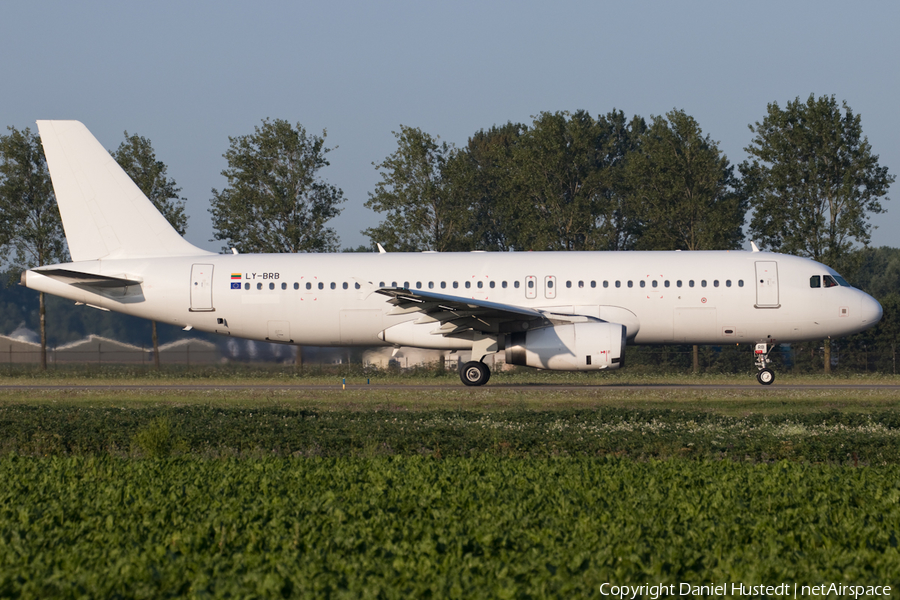 Heston Airlines Airbus A320-232 (LY-BRB) | Photo 647947