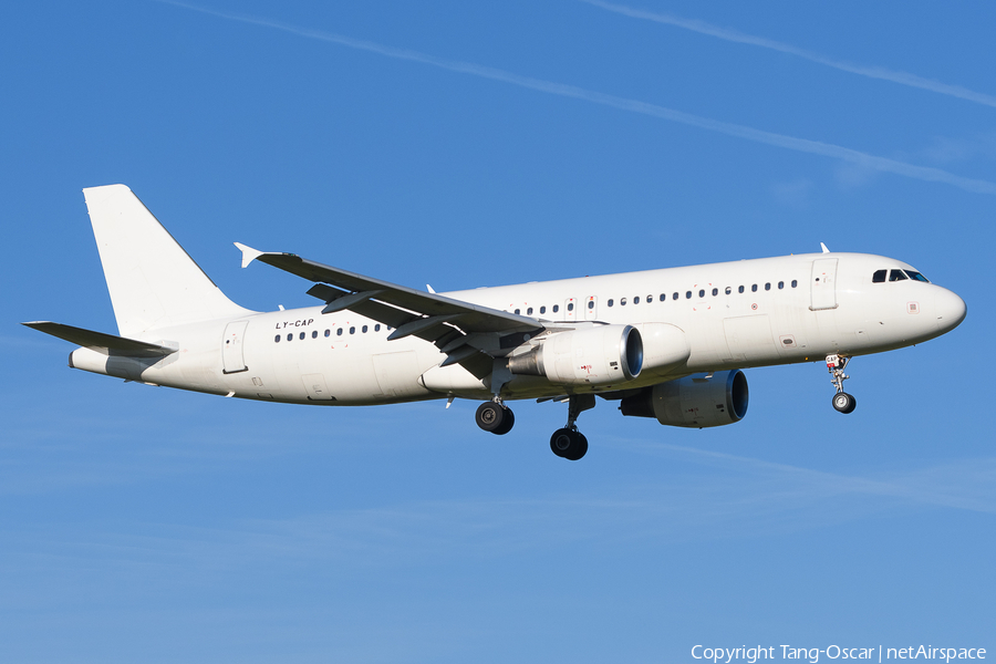 GetJet Airlines Airbus A320-214 (LY-CAP) | Photo 679141