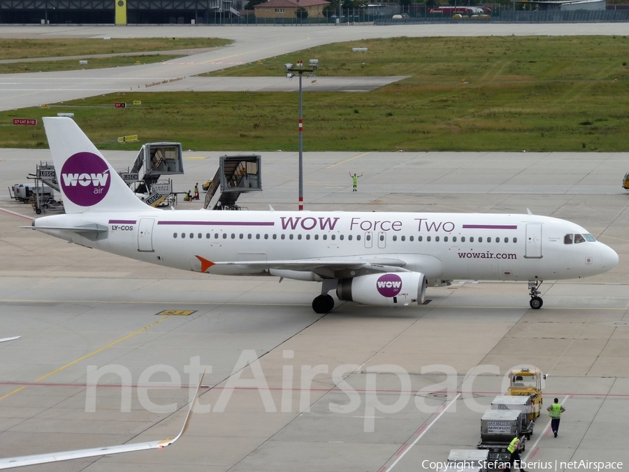 WOW Air Airbus A320-231 (LY-COS) | Photo 271376