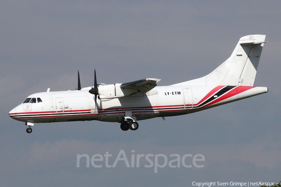 Aviavilsa ATR 42-300(F) (LY-ETM) | Photo 11291