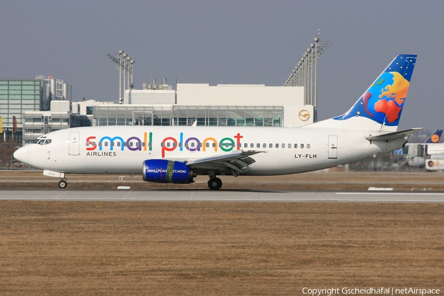 Small Planet Airlines Boeing 737-382 (LY-FLH) | Photo 19215