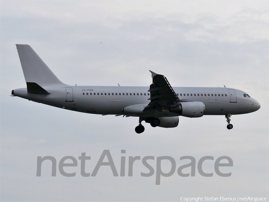 GetJet Airlines Airbus A320-214 (LY-FOX) | Photo 256013