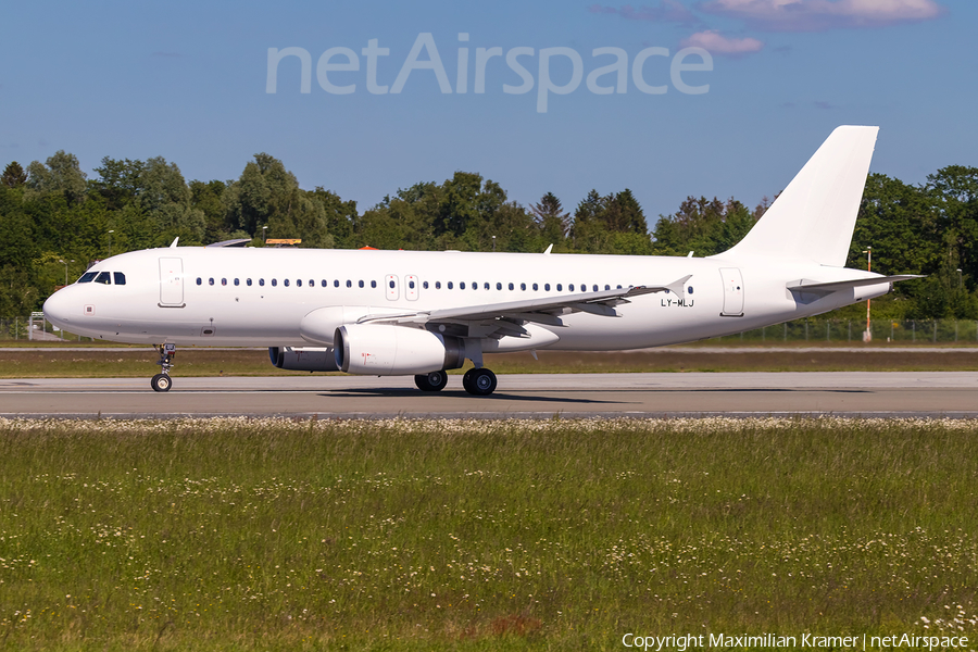 Avion Express Airbus A320-232 (LY-MLJ) | Photo 521570