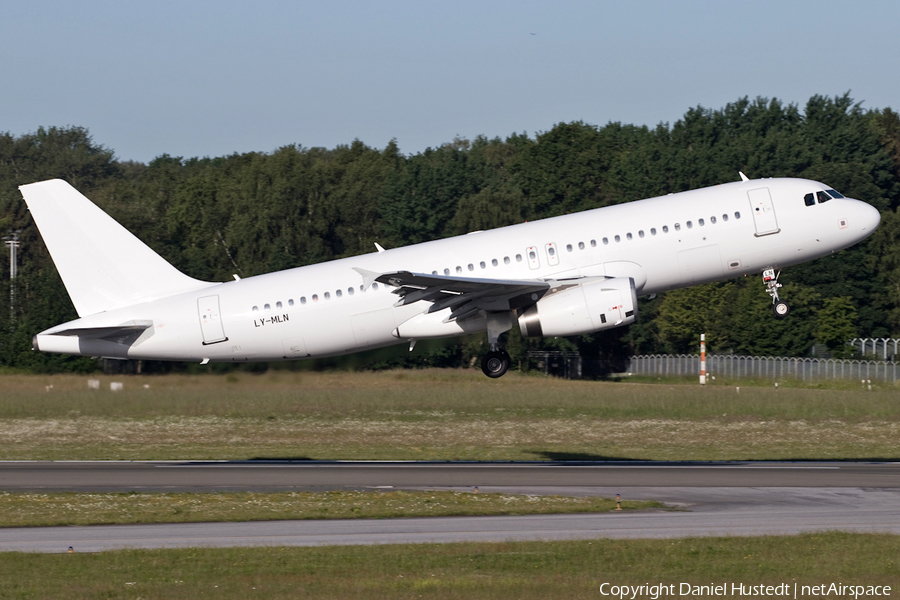 Avion Express Airbus A320-232 (LY-MLN) | Photo 535004