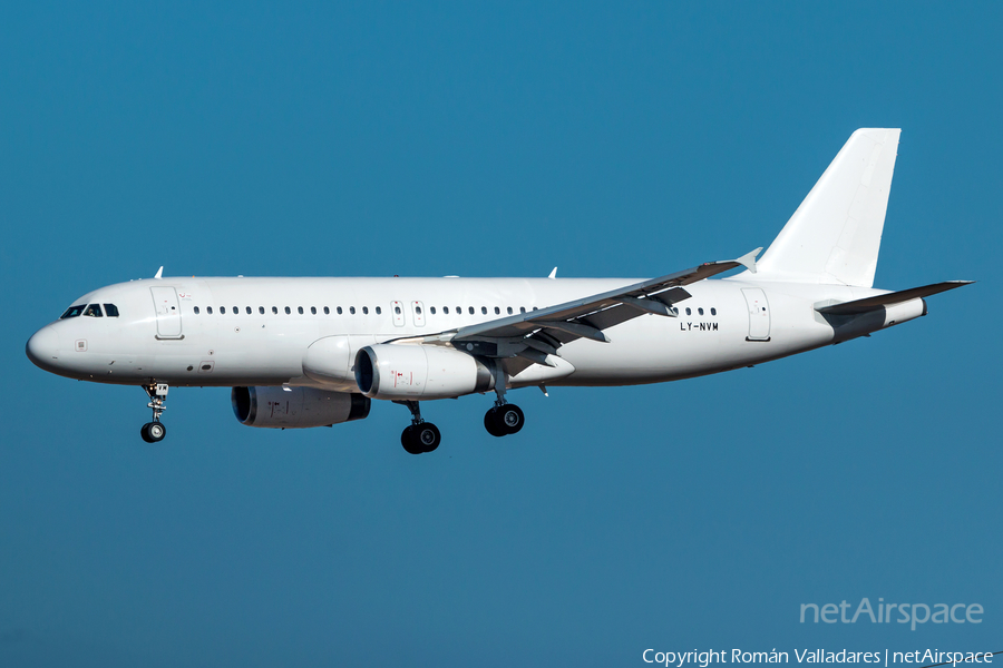 Avion Express Airbus A320-232 (LY-NVM) | Photo 628033