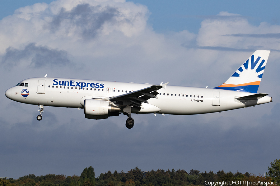 SunExpress (Avion Express) Airbus A320-214 (LY-NVO) | Photo 530224
