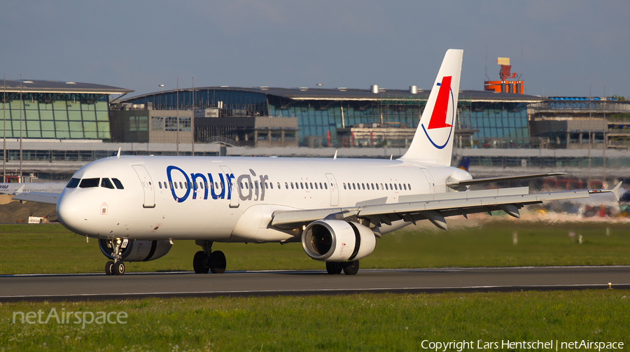 Onur Air Airbus A321-231 (LY-NVQ) | Photo 318848