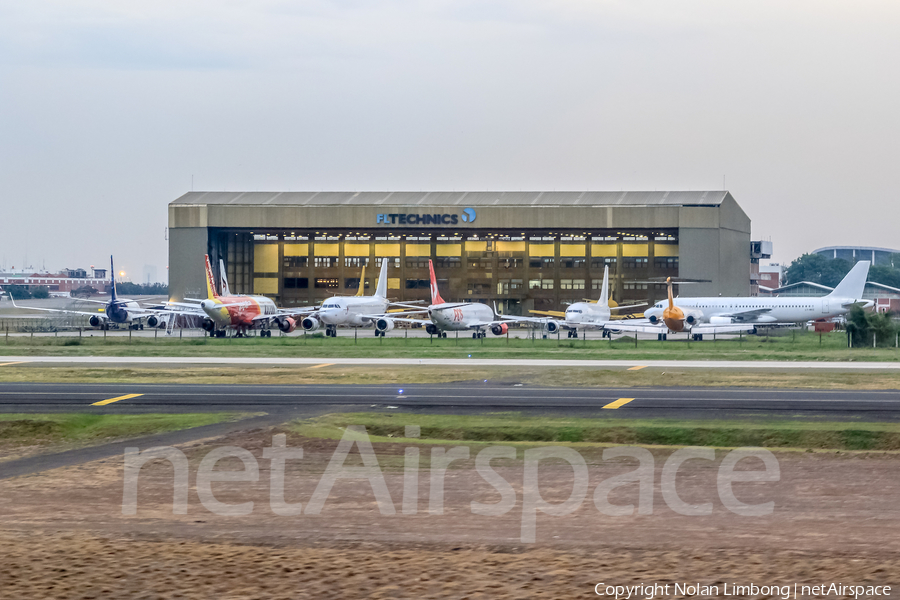 SunExpress (Avion Express) Airbus A320-214 (LY-NVZ) | Photo 461073