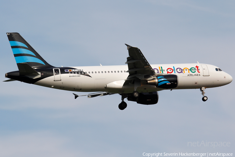 Small Planet Airlines Airbus A320-214 (LY-ONJ) | Photo 237791