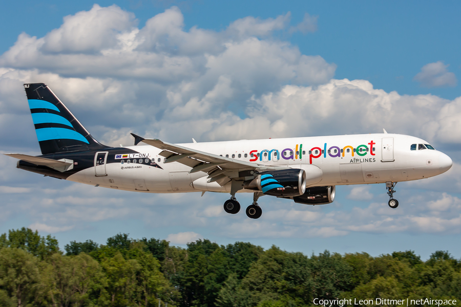 Small Planet Airlines Airbus A320-214 (LY-ONJ) | Photo 254229