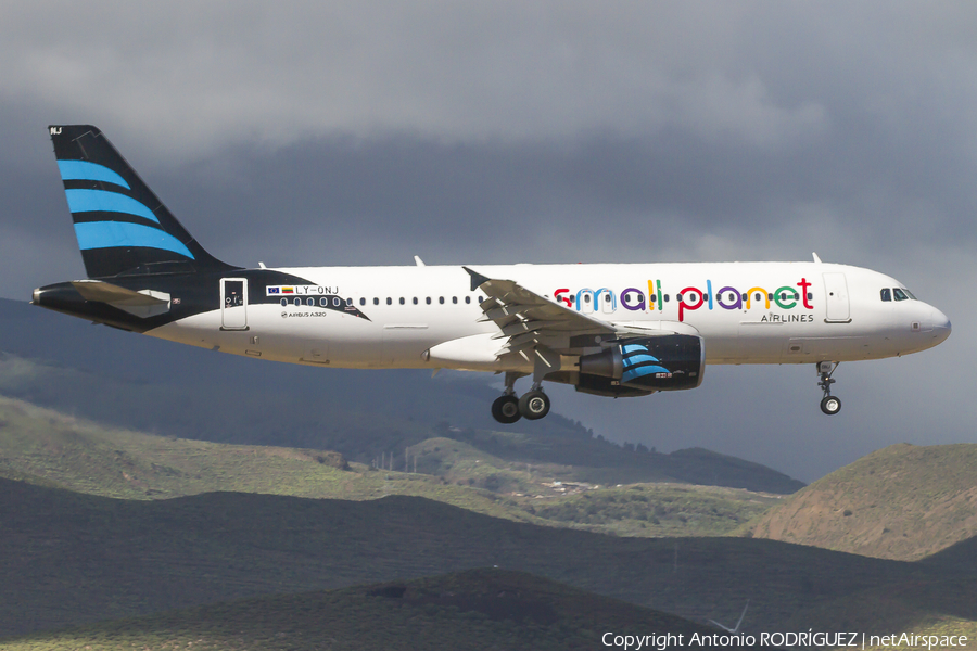 Small Planet Airlines Airbus A320-214 (LY-ONJ) | Photo 141382