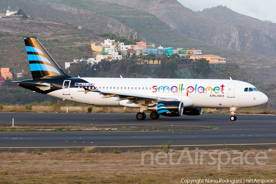 Small Planet Airlines Airbus A320-214 (LY-ONJ) | Photo 124360