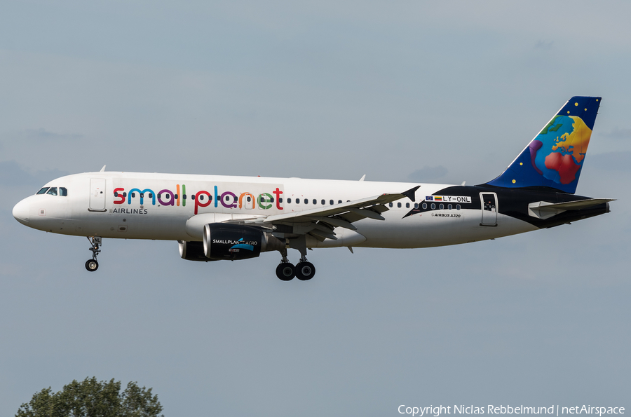Small Planet Airlines Airbus A320-214 (LY-ONL) | Photo 260016