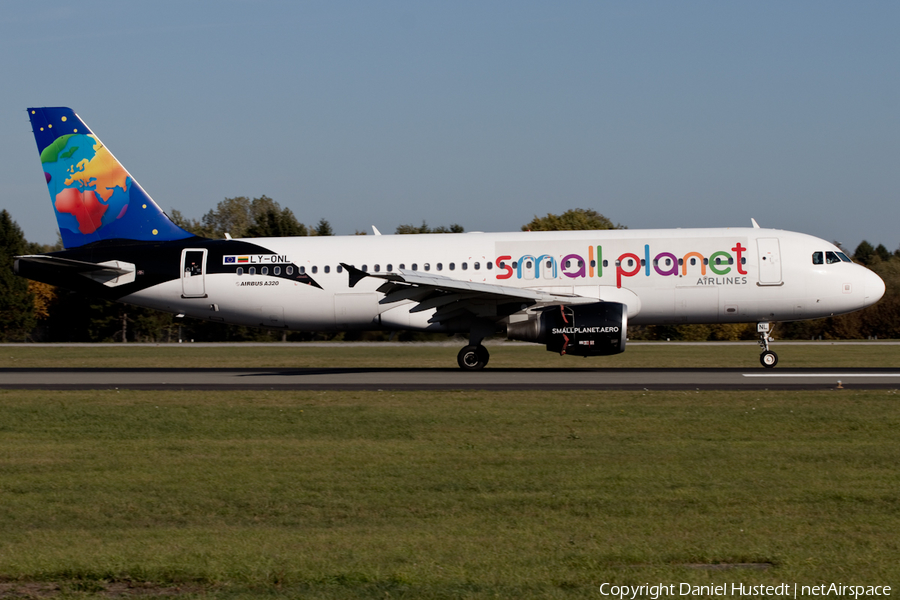 Small Planet Airlines Airbus A320-214 (LY-ONL) | Photo 471252