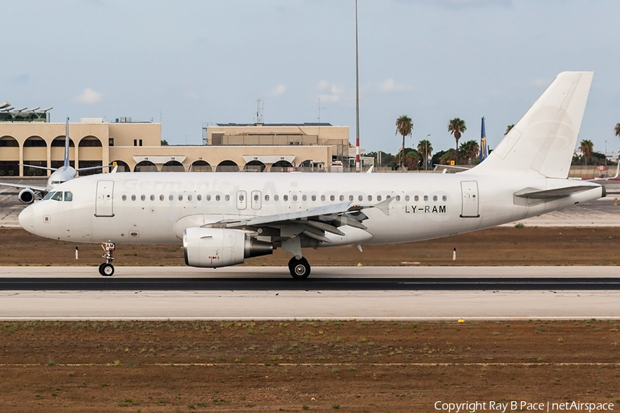 GetJet Airlines Airbus A319-112 (LY-RAM) | Photo 401221