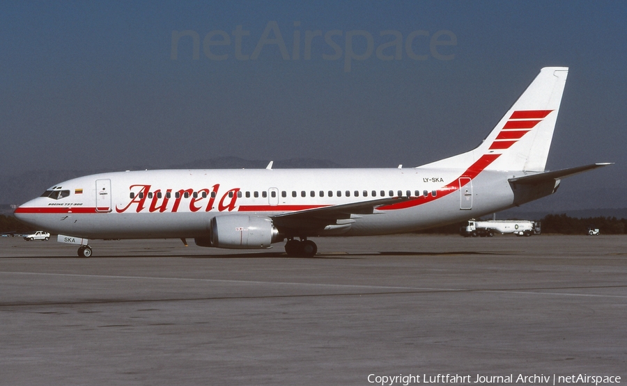 Aurela Boeing 737-35B (LY-SKA) | Photo 412712