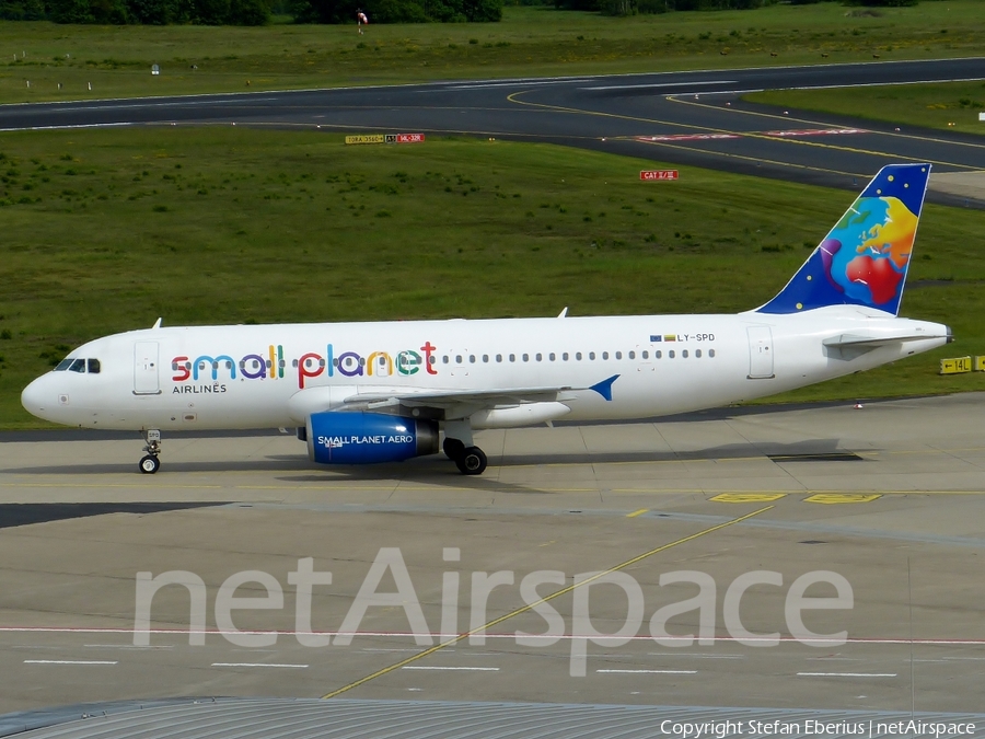 Small Planet Airlines Airbus A320-232 (LY-SPD) | Photo 164266
