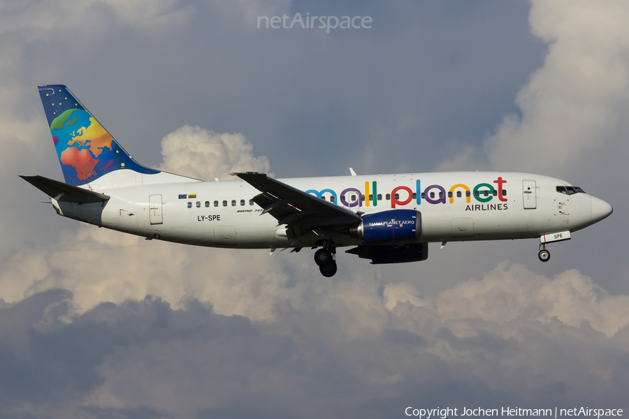 Small Planet Airlines Boeing 737-31S (LY-SPE) | Photo 60399