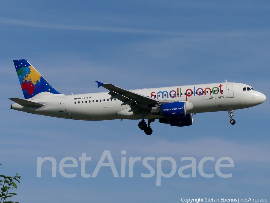 Small Planet Airlines Airbus A320-214 (LY-SPF) | Photo 174720