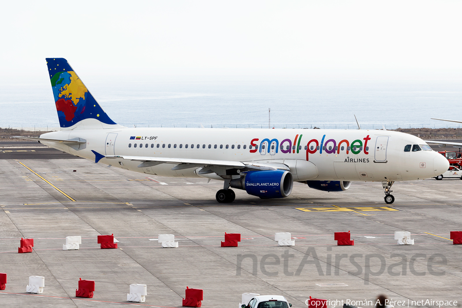 Small Planet Airlines Airbus A320-214 (LY-SPF) | Photo 283265