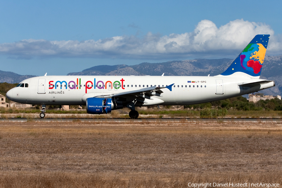 Small Planet Airlines Airbus A320-214 (LY-SPG) | Photo 489107