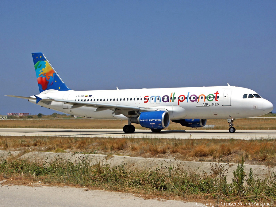 Small Planet Airlines Airbus A320-214 (LY-SPI) | Photo 290770