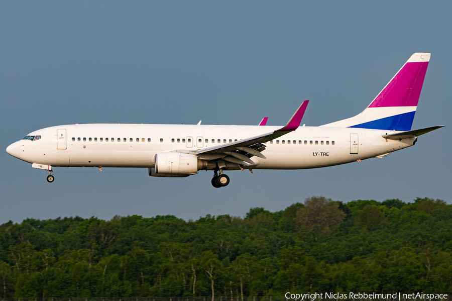 Centrum Air (GetJet Airlines) Boeing 737-8FE (LY-TRE) | Photo 570492