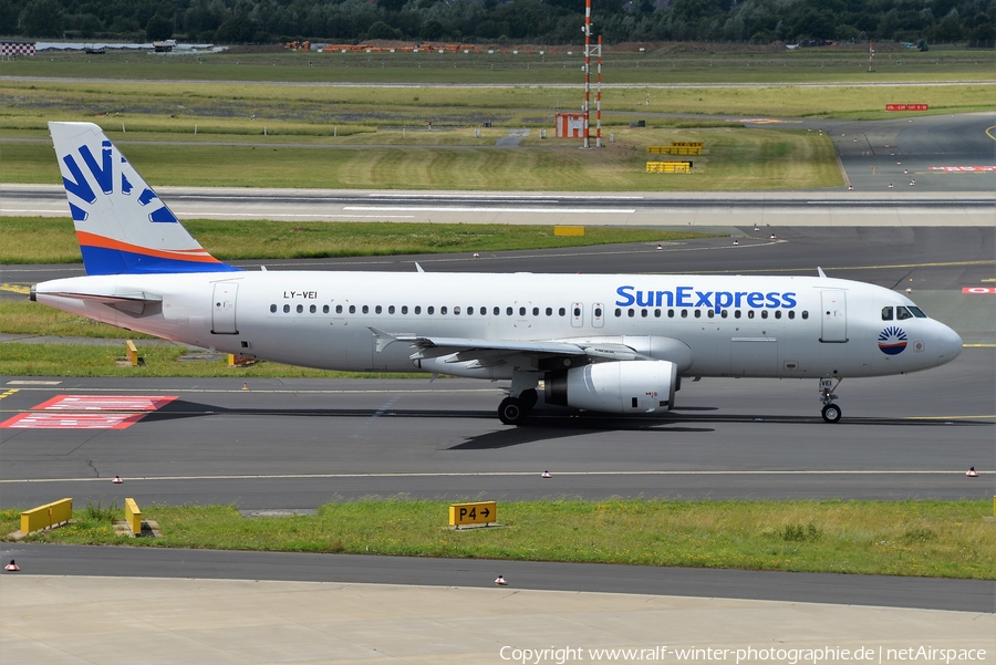 SunExpress (Avion Express) Airbus A320-233 (LY-VEI) | Photo 501712