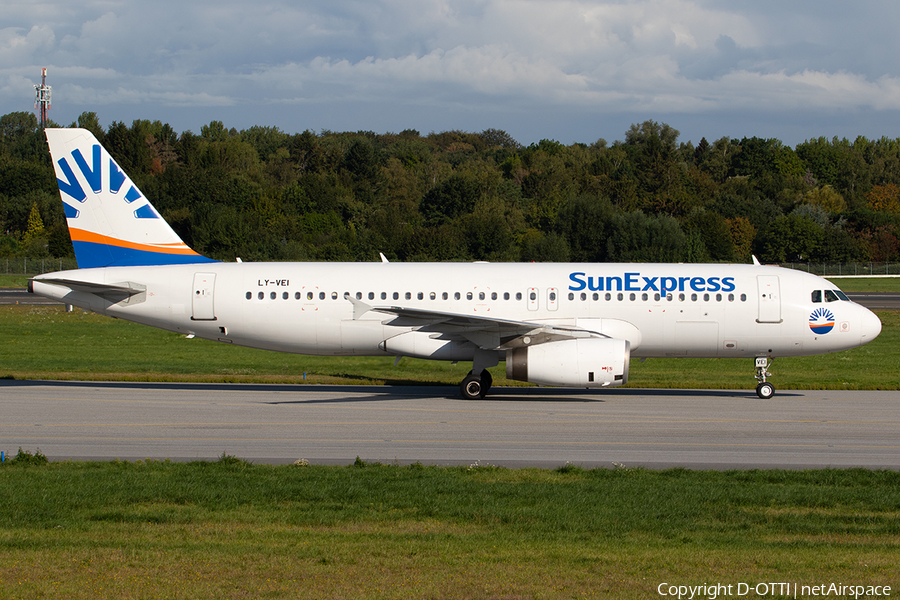 SunExpress (Avion Express) Airbus A320-233 (LY-VEI) | Photo 346198