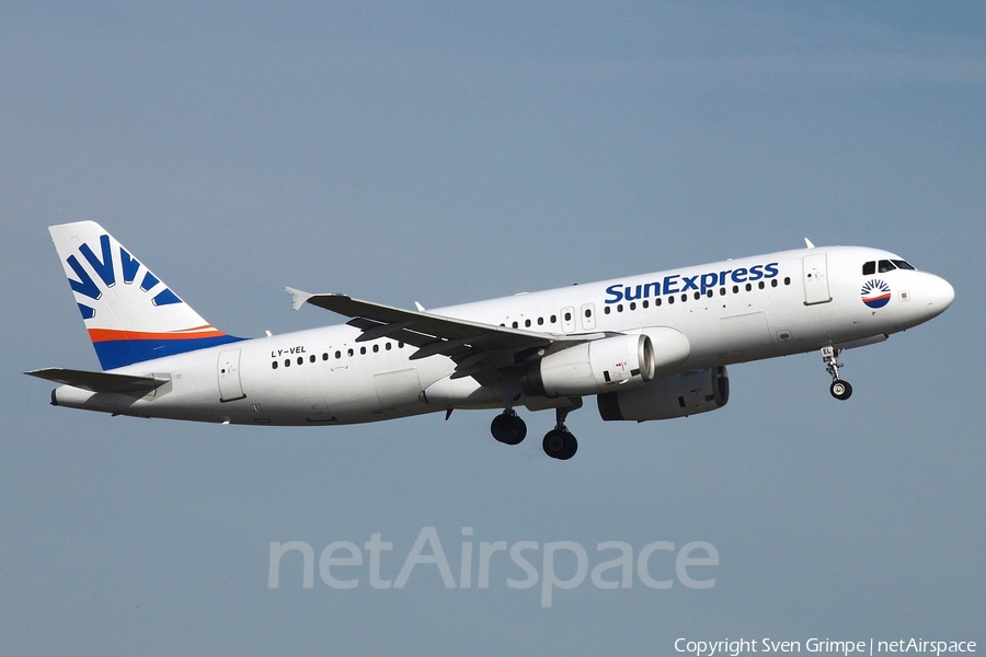 SunExpress (Avion Express) Airbus A320-232 (LY-VEL) | Photo 344490