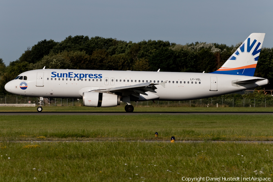 SunExpress (Avion Express) Airbus A320-232 (LY-VEL) | Photo 414761