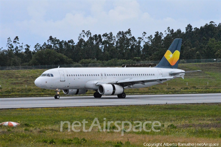 Thomas Cook Airlines (Avion Express) Airbus A320-233 (LY-VEN) | Photo 247319