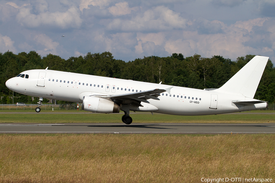 Avion Express Airbus A320-233 (LY-VEO) | Photo 502659