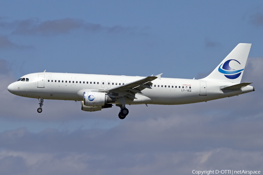 Avion Express Airbus A320-212 (LY-VEZ) | Photo 409111