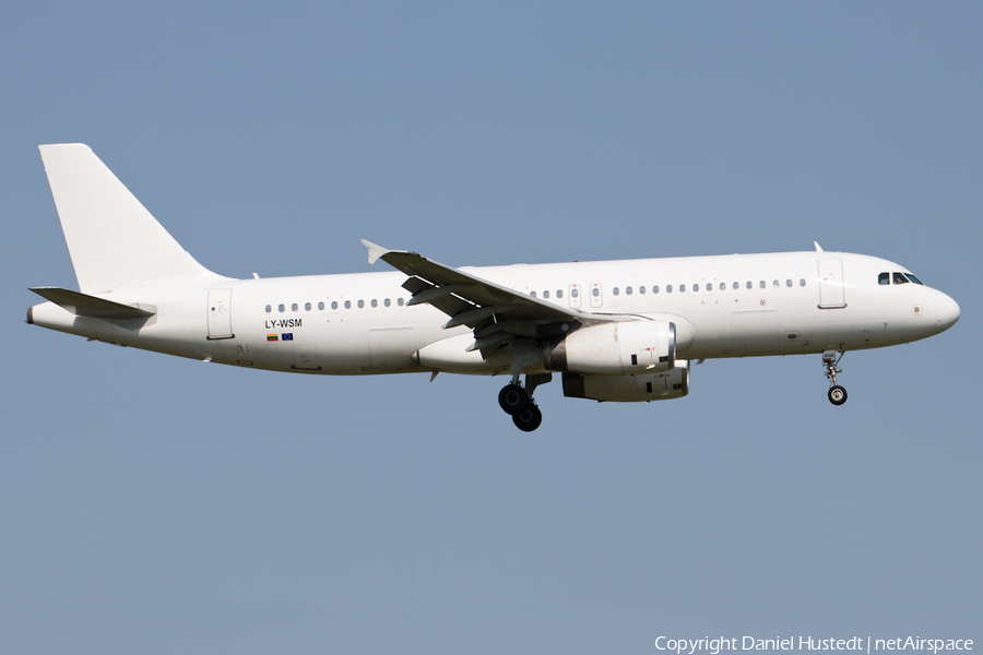 Heston Airlines Airbus A320-232 (LY-WSM) | Photo 649554
