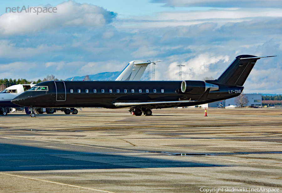 KlasJet Bombardier CRJ-200LR (LY-ZAB) | Photo 240063