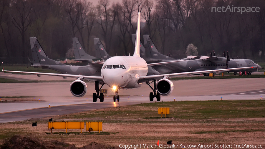 BH Air (Balkan Holidays) Airbus A319-112 (LZ-AOA) | Photo 132289
