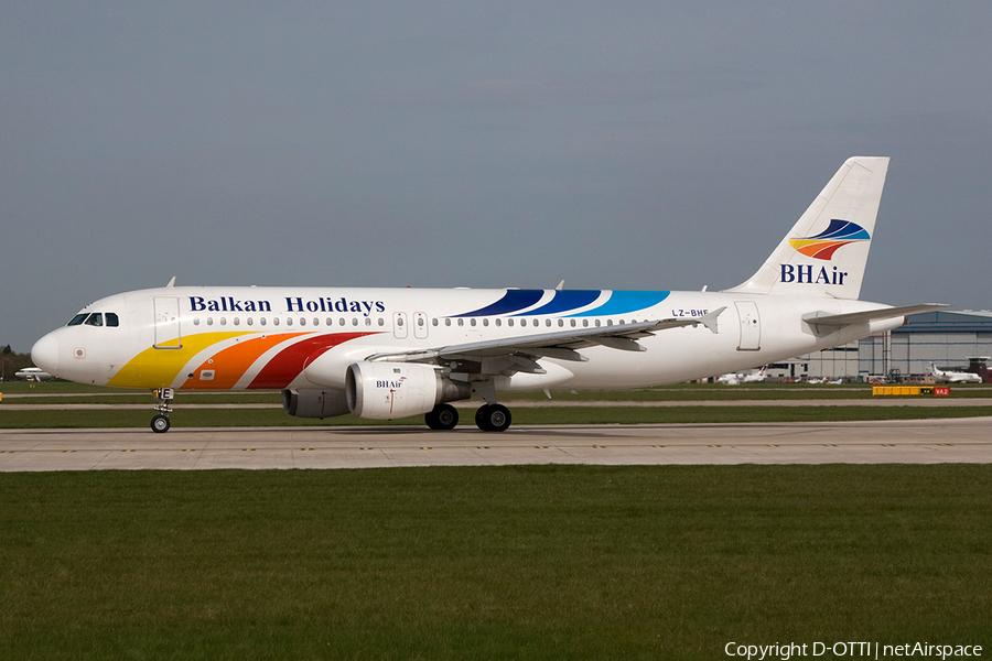 BH Air (Balkan Holidays) Airbus A320-211 (LZ-BHE) | Photo 257044